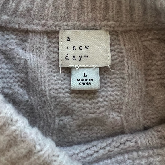 Target A New Day Cable Knit Sweater, L - Picture 4 of 4